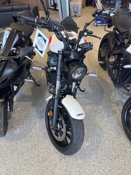 2024 Yamaha XSR 700