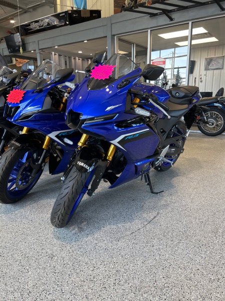 2025 Yamaha YZF-R3