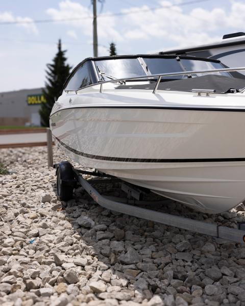 2023 Parker 690 BR