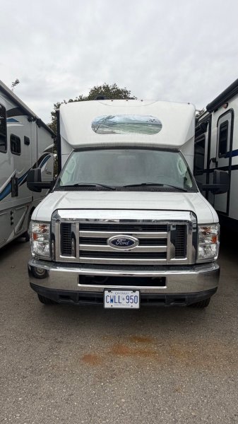 2015 FOREST RIVER Sunseeker
