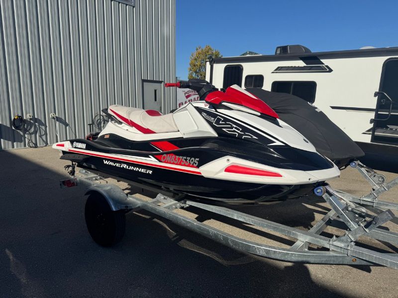 2021 Yamaha VX DELUXE