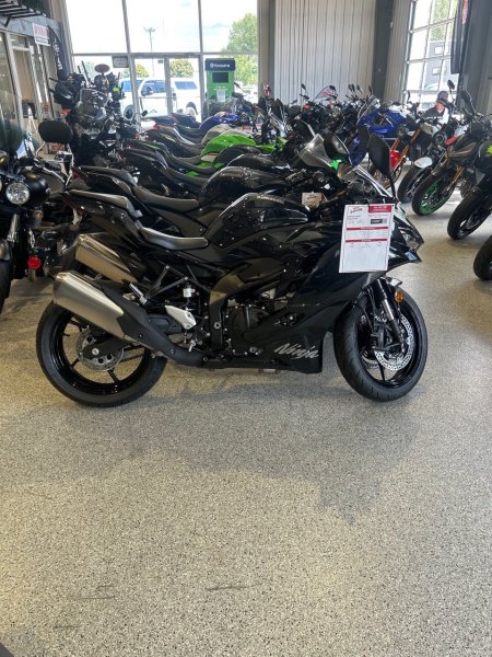 2026 Kawasaki Ninja ZX-4R